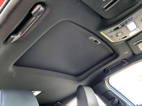 Used 2019 Lexus UX 250h w/ Premium Package image 14