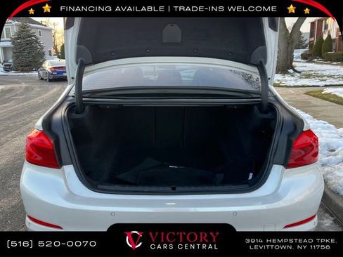 Used 2019 BMW 540i w/ Luxury Seating Package image 9