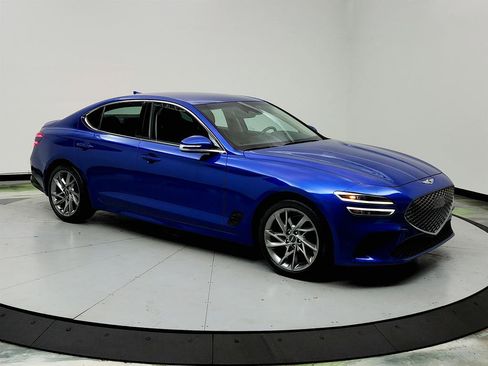Used 2022 Genesis G70 2.0T image 3