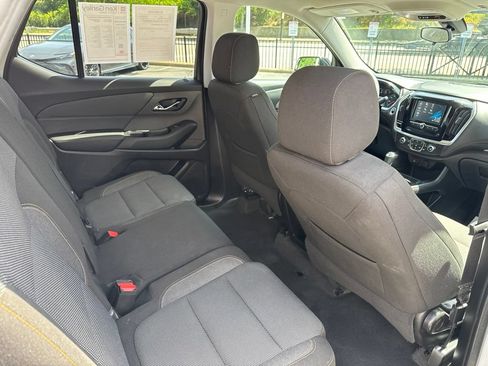 Used 2018 Chevrolet Traverse LS FWD image 30
