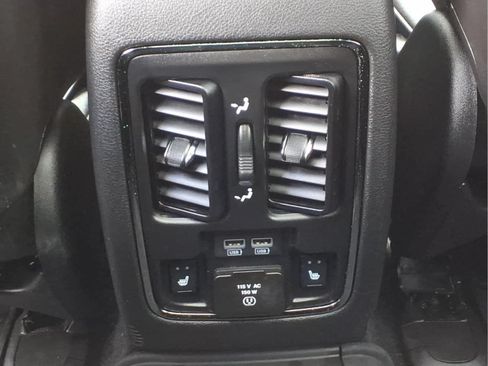 Used 2021 Jeep Grand Cherokee High Altitude AWD/4WD image 30