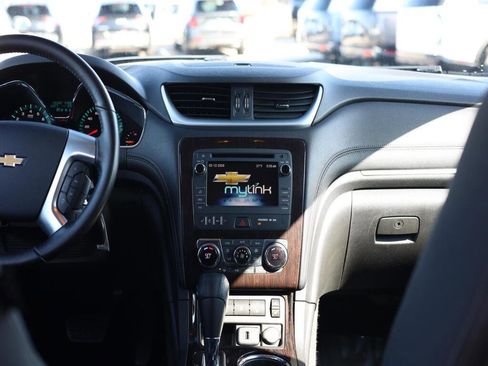 Used 2016 Chevrolet Traverse LT image 11