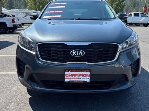 Used 2019 Kia Sorento AWD w/ LX Convenience Package image 2