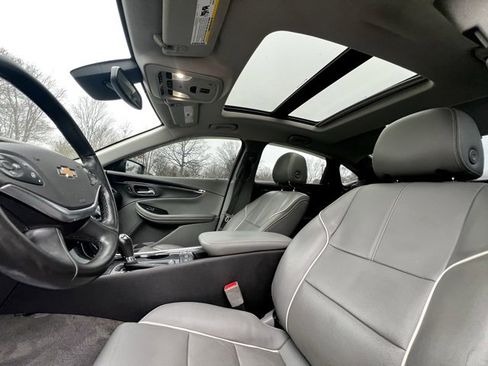 Used 2019 Chevrolet Impala Premier w/ Premier Confidence Package image 42