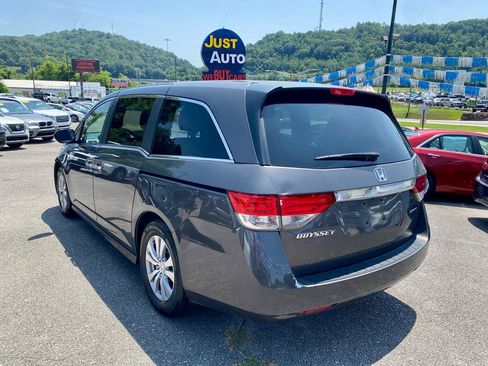 Used 2017 Honda Odyssey SE image 5