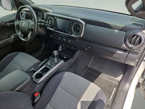 Certified 2022 Toyota Tacoma TRD Off-Road RWD image 27