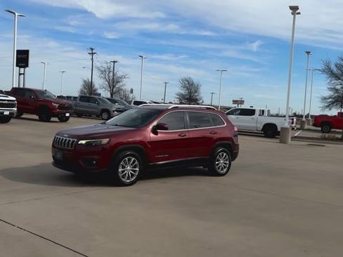 Used 2021 Jeep Cherokee Latitude Lux w/ Comfort/Convenience Group image 4