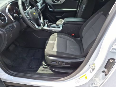 Used 2025 Chevrolet Blazer LT FWD image 19