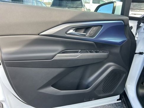 New 2026 Chevrolet Equinox EV LT image 11