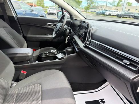 Certified 2023 Kia Sportage LX AWD/4WD image 10