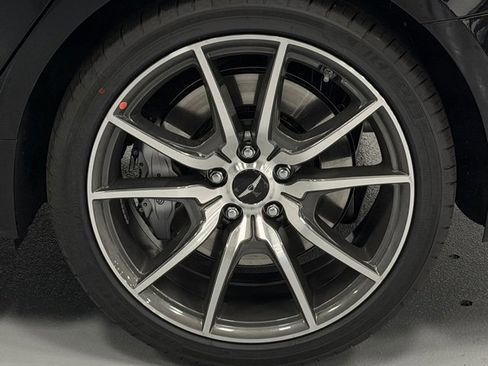 New 2026 Genesis G70 2.5T image 8