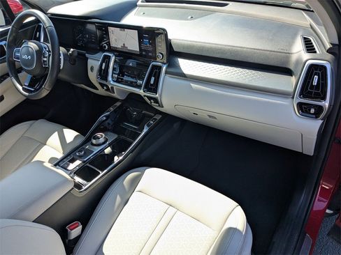 Used 2023 Kia Sorento SX Prestige w/ Panoramic Sunroof Package image 21