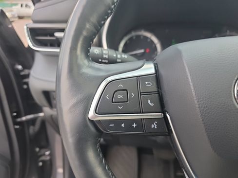 Used 2021 Toyota Highlander Limited AWD/4WD image 21