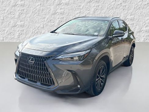 Used 2025 Lexus NX 250 FWD w/ Towing Package (2000 Lbs) image 7