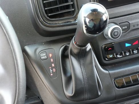 Used 2023 RAM ProMaster 2500 FWD image 11