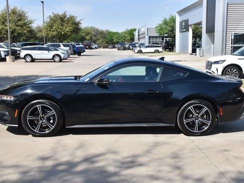 Used 2025 Ford Mustang Premium image 12