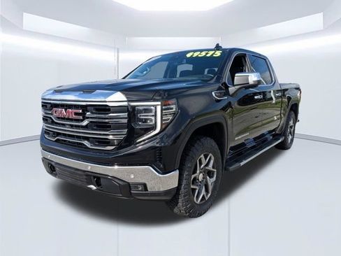 Used 2022 GMC Sierra 1500 SLT w/ SLT Premium Plus Package AWD/4WD image 8