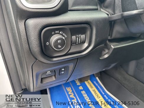 Used 2021 RAM 1500 Laramie AWD/4WD image 21