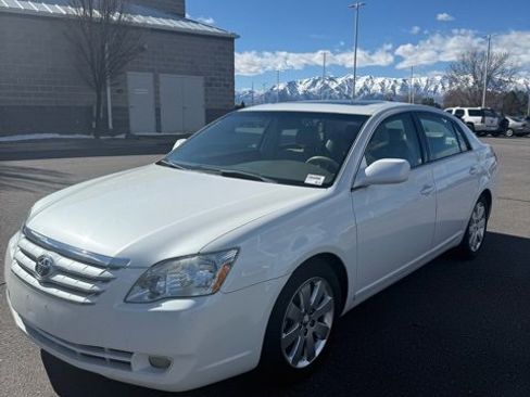 Used 2006 Toyota Avalon XLS image 3