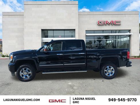 Used 2018 GMC Sierra 3500 Denali w/ Duramax Plus Package image 6