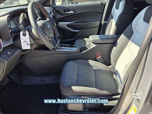 Used 2026 Chevrolet Trax RS w/ Driver Confidence Package FWD image 9