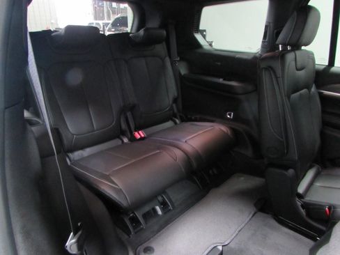 New 2026 Jeep Grand Cherokee L Limited image 21