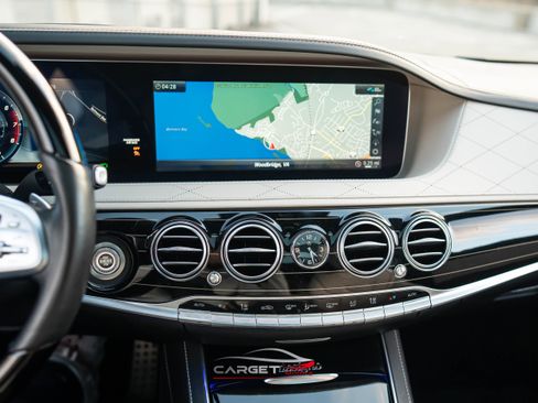 Used 2020 Mercedes-Benz S 560 Sedan image 29