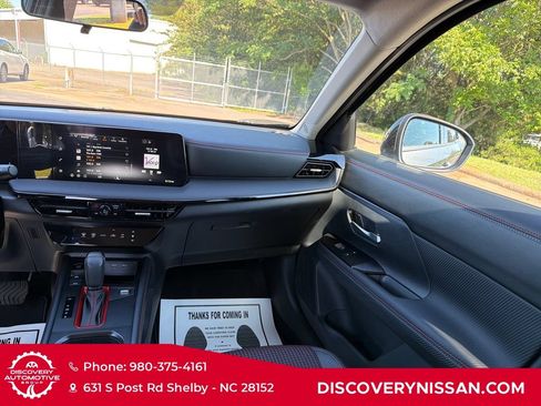 Certified 2026 Nissan Kicks SR FWD image 32
