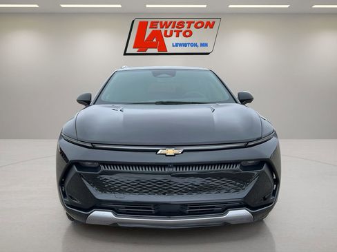 Certified 2025 Chevrolet Equinox EV LT image 9