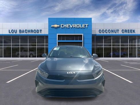 Used 2024 Kia Forte LXS image 3