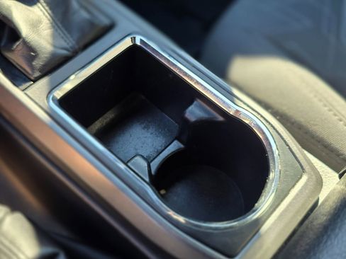 Used 2017 Toyota Tacoma TRD Sport image 37