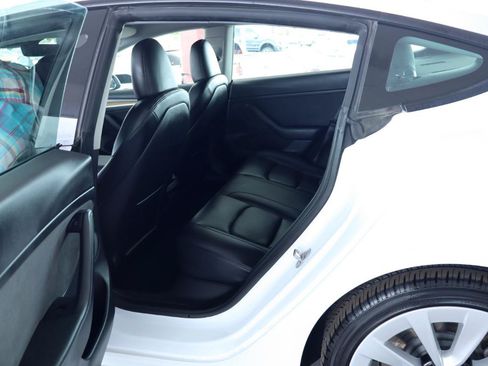 Used 2023 Tesla Model 3 Standard Range RWD image 23