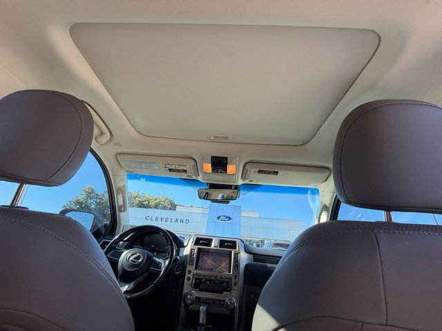Used 2021 Lexus GX 460 Premium w/ Premium Package AWD/4WD image 5