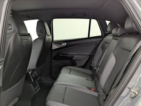 Used 2023 Volkswagen ID.4 S RWD image 16