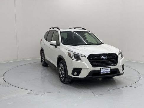 Used 2022 Subaru Forester Premium w/ Popular Package #1 image 7