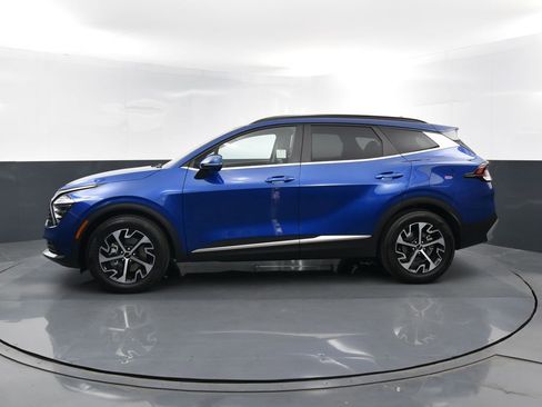 Used 2025 Kia Sportage EX w/ Premium Package image 8