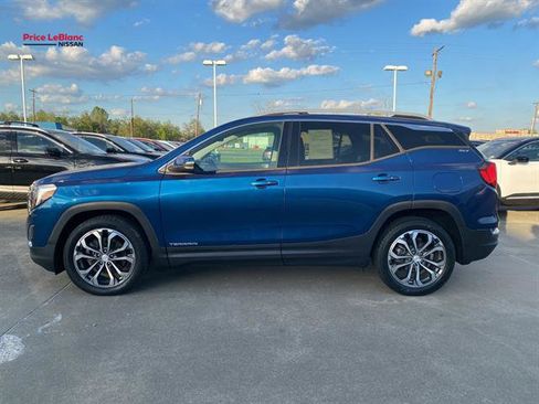 Used 2019 GMC Terrain SLT w/ Preferred Package image 4