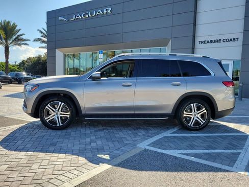 Used 2022 Mercedes-Benz GLS 450 4MATIC image 2