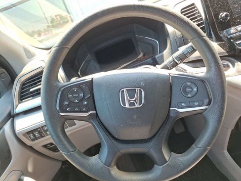 Used 2021 Honda Odyssey EX image 7