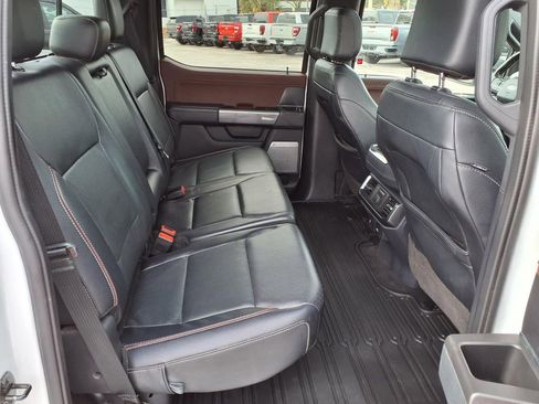 Used 2022 Ford F150 Lariat w/ Equipment Group 502A High image 17