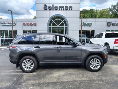 Certified 2025 Jeep Grand Cherokee Laredo X w/ Luxury Tech Group I