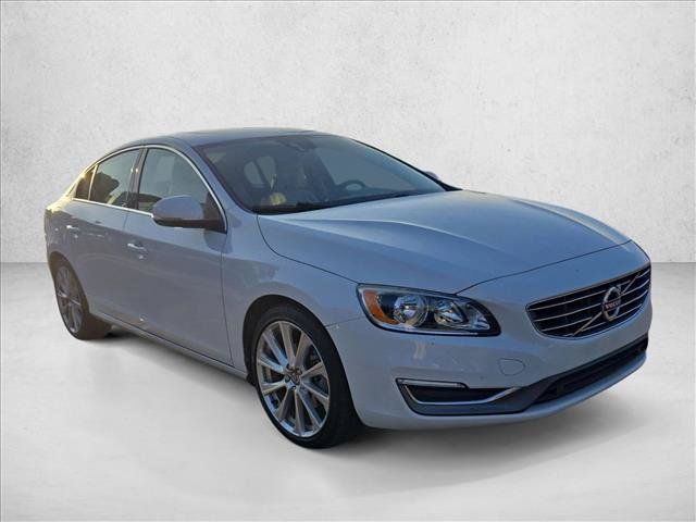 Used 2017 Volvo S60 T5 Inscription FWD image 3