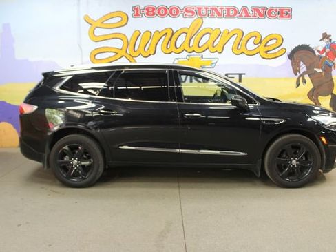 Used 2023 Buick Enclave Essence w/ Sport Touring Edition AWD/4WD image 1