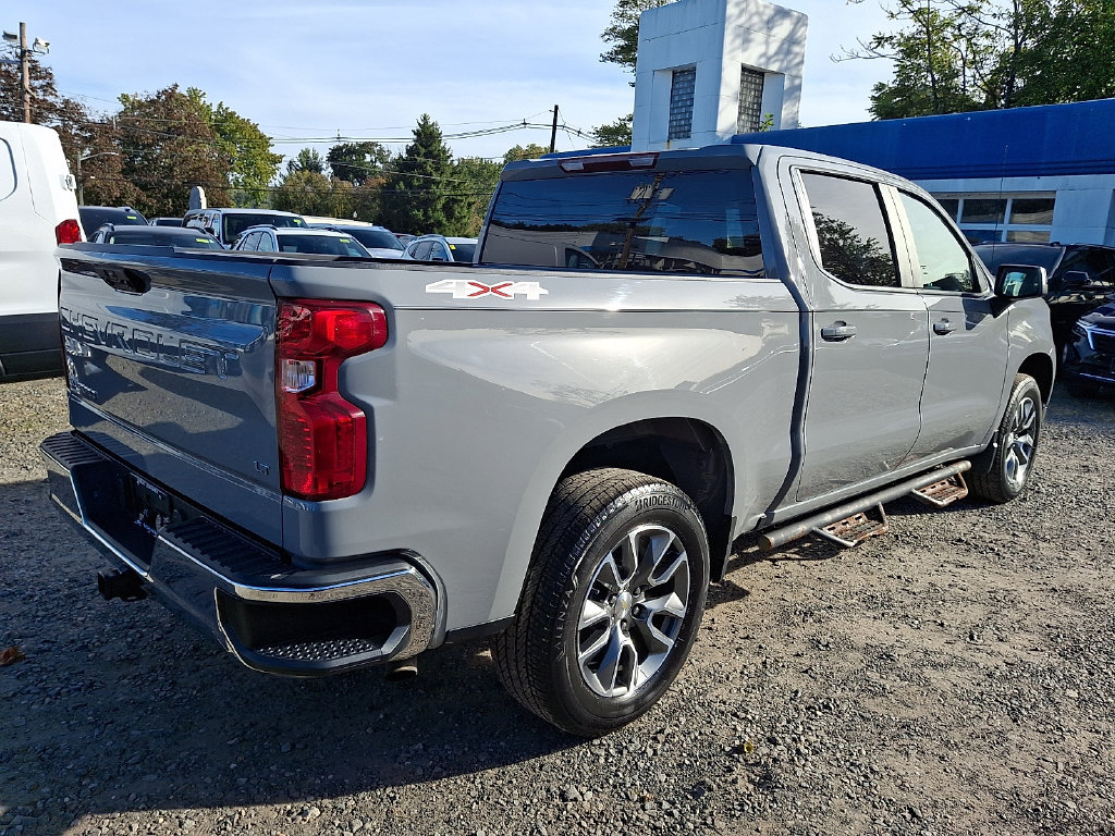 Used 2024 Chevrolet Silverado 1500 LT AWD/4WD image 8