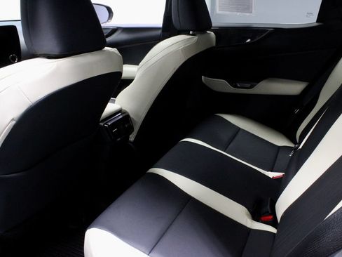 Used 2023 Lexus NX 350 AWD image 21