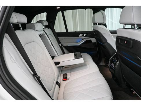 Used 2023 BMW X5 xDrive45e w/ Executive Package AWD/4WD image 20
