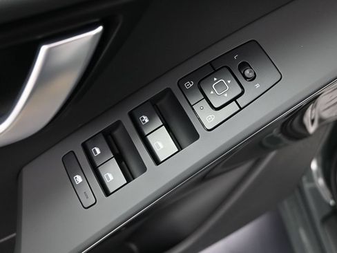 New 2026 Kia Niro Wind w/ Wind Preserve Package FWD image 10