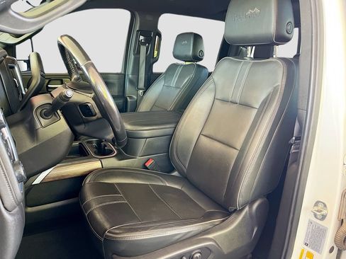 Used 2023 Chevrolet Silverado 3500 High Country w/ Technology Package AWD/4WD image 22