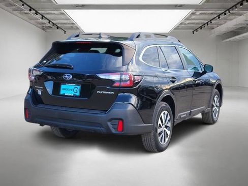 Used 2021 Subaru Outback Premium AWD/4WD image 6
