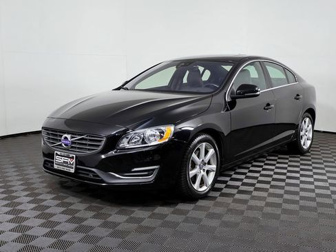 Used 2016 Volvo S60 T5 Premier image 2